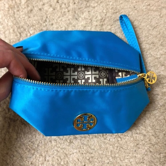 Tory Burch Handbags - EUC Tory Burch Cosmetic